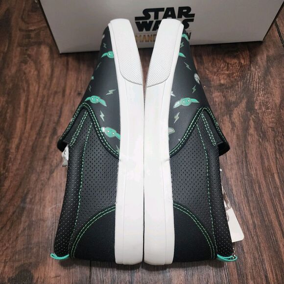 Ground Up Star Wars Slip On Sneakers Mens 10 Black Mandalorian Grogu - Picture 3 of 7
